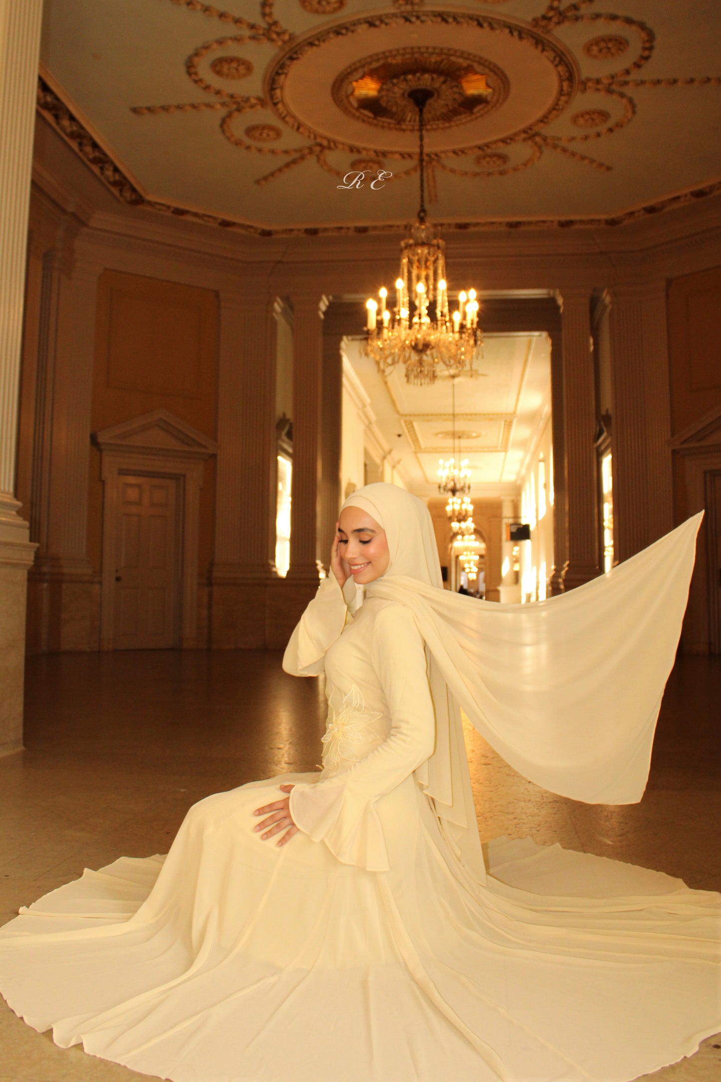 Soft Bloom - Pale Yellow