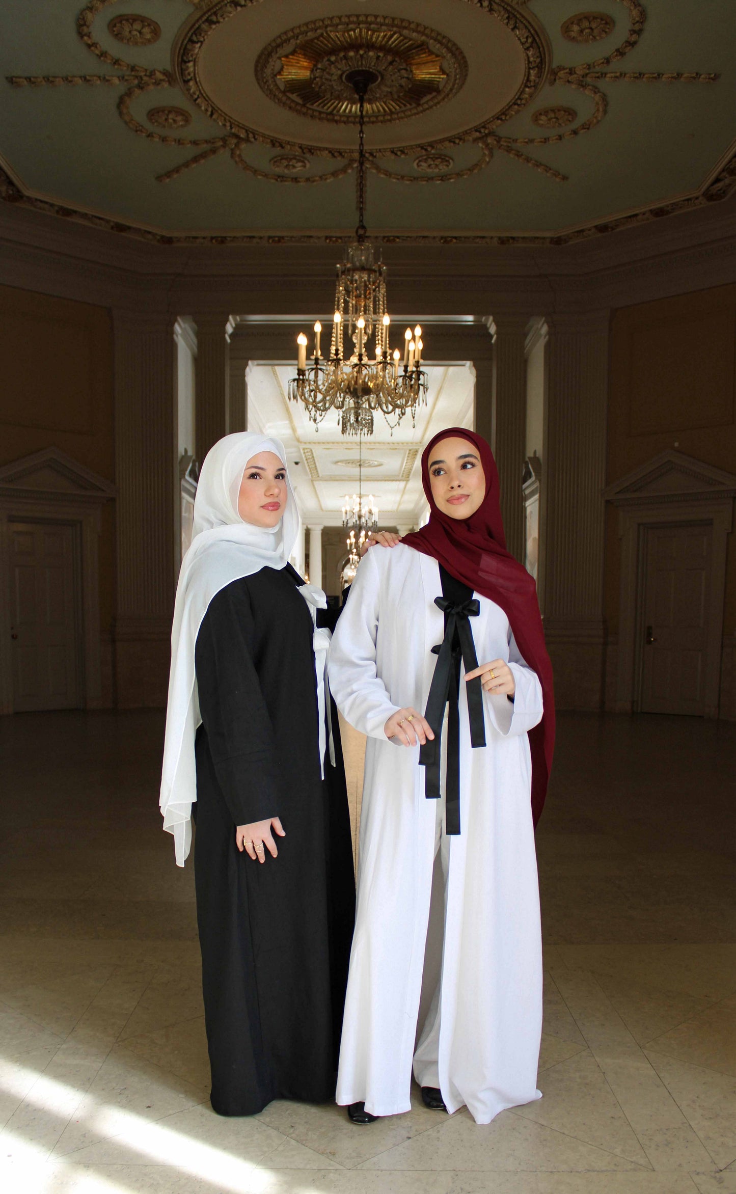 Crescent Abaya - Dark